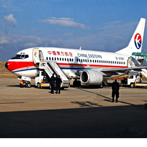 昆冈航空货运航空快运业稳步发展的原因是什么？
